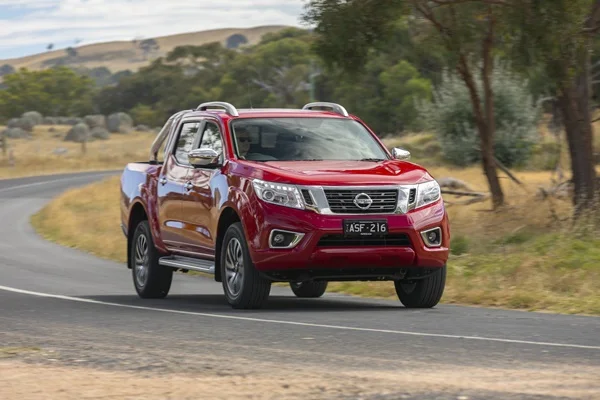 UTG Nissan Navara Dual Cab ST-X driving